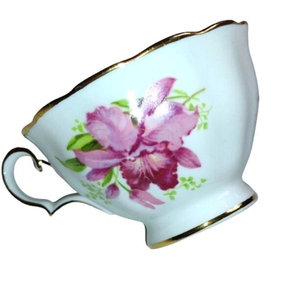 Vintage Grosvenor Orchid‎ Bone China Teacup with Matching Saucer - Picture 11 of 11